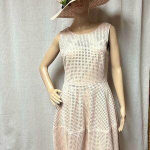 Women’s dress size 4 light dusty rose pink very fitted to waist